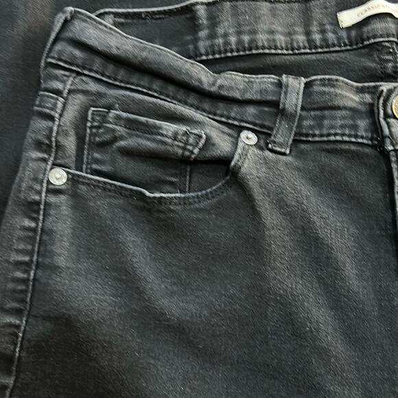 Woman’s Levi’s  Classic Straight Black Jeans Size 14 - Picture 6 of 10